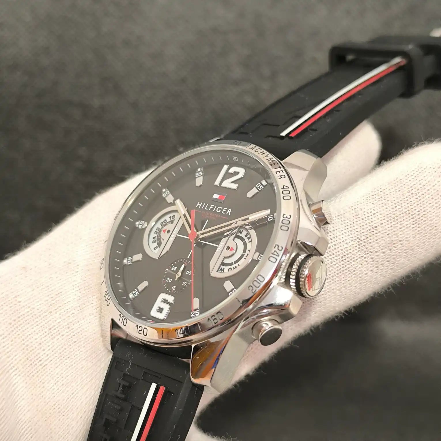 Montre Tommy Hilfiger pour Homme TH1791473