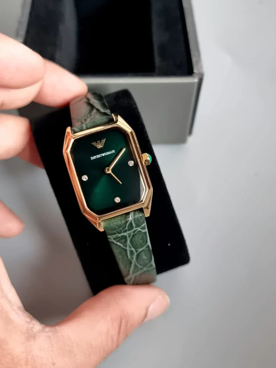 MONTRE EMPORIO ARMANI pour Femme AR11399